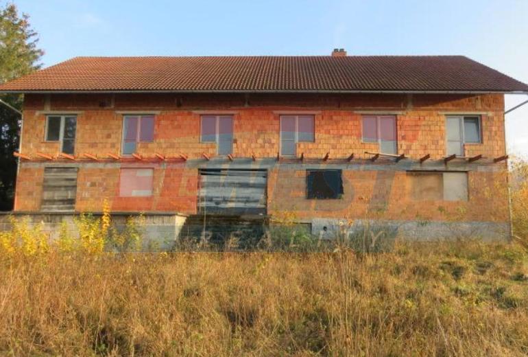 PRODEJ STAVBY BYTOVÉHO DOMU - PENZIONU  u SUŠICE