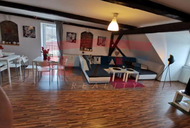 LOFTOVÝ APARTMÁN - BYT ( 71 m2)V HARTMANICÍCH, ŠUMAVA