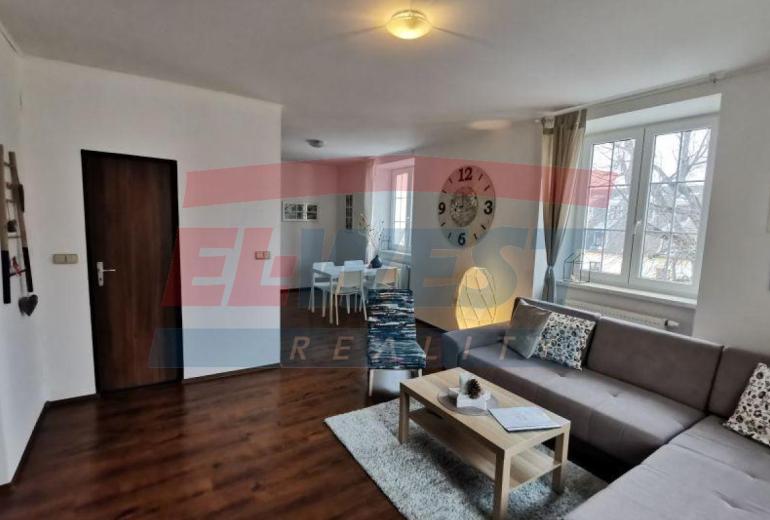 MEZONETOVÝ APARTMÁN - BYT (60 m2)  V HARTMANICÍCH, ŠUMAVA