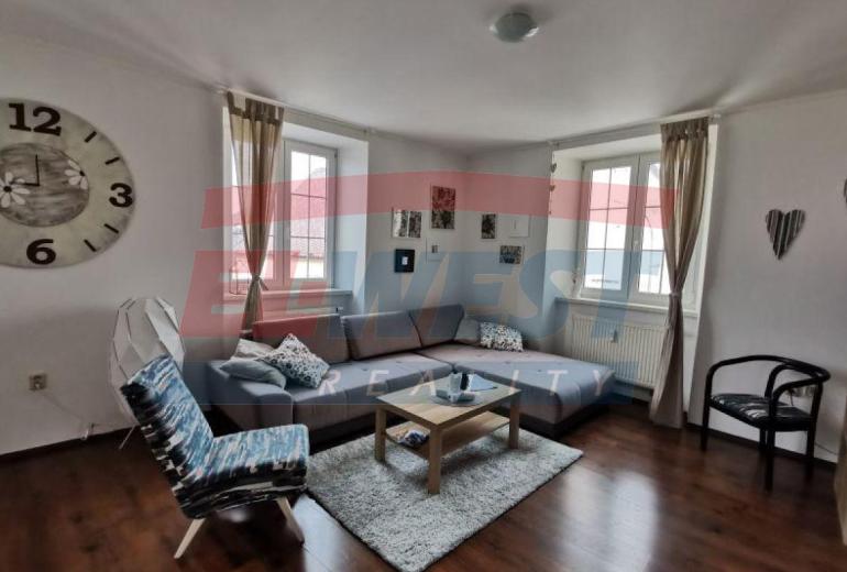 MEZONETOVÝ APARTMÁN - BYT (60 m2)  V HARTMANICÍCH, ŠUMAVA