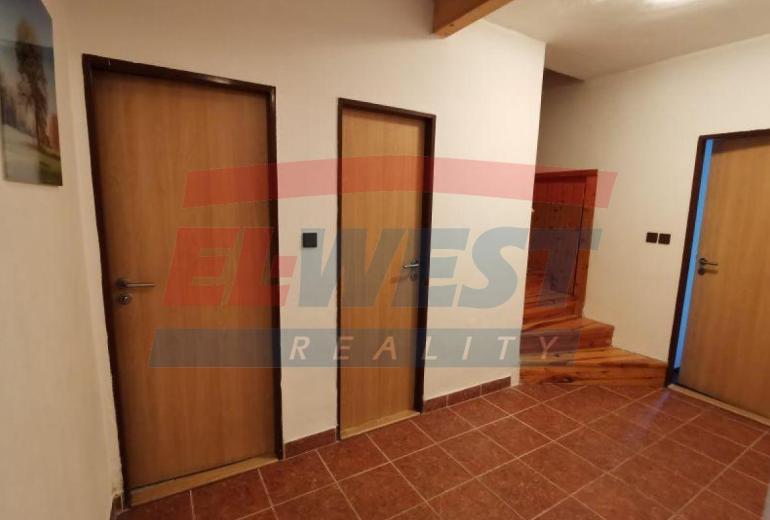 PRODEJ DOMU - 3 BYTY, APARTMÁNY SE ZAHRADOU