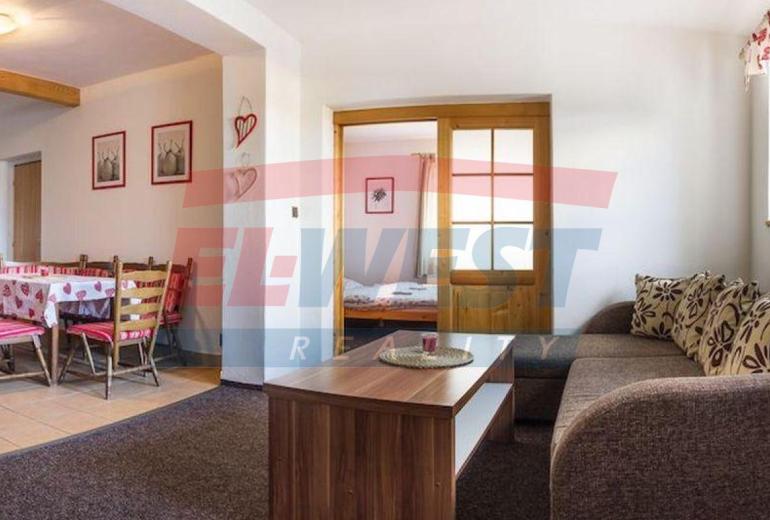 PRODEJ DOMU - 3 BYTY, APARTMÁNY SE ZAHRADOU