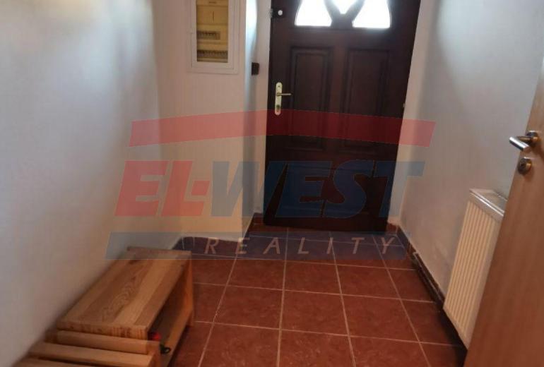 PRODEJ DOMU - 3 BYTY, APARTMÁNY SE ZAHRADOU