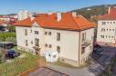 Prodej slunného zděného bytu 3+1 s balkonem a vlastní zahrádkou v Sušici