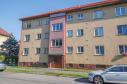 Prodej slunného zděného bytu 3+1 s balkonem a zahrádkou v Sušici