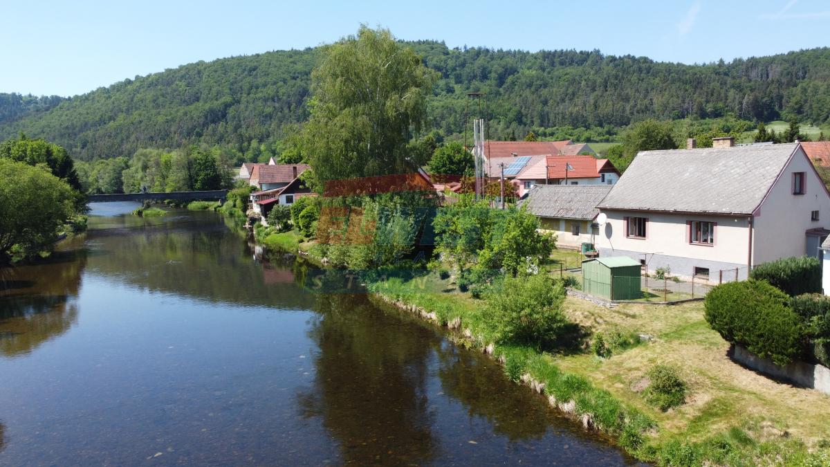 RODINNÝ DŮM - CHALUPA U ŘEKY OTAVY, ČEPICE U SUŠICE