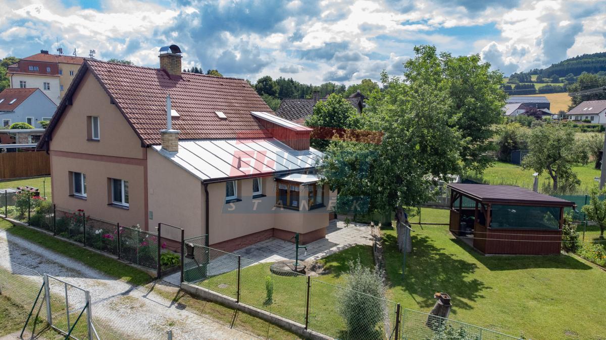 Prodej udržovaného rodinného domu v Dlouhé Vsi u Sušice