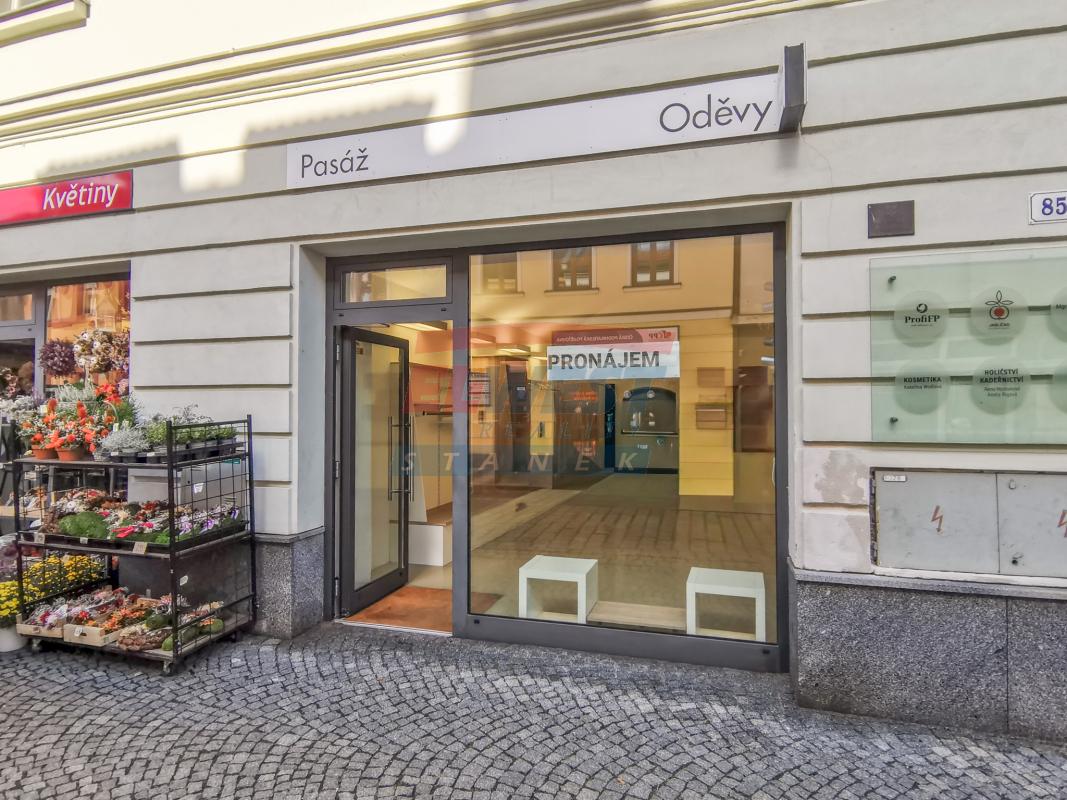 Pronájem prodejny v blízkosti centra Sušice, ul. Americké armády