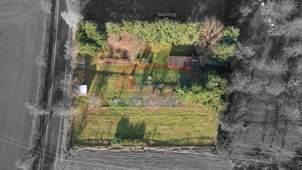 Prodej stavebního pozemku pro 2 domy 2306 m2 v Žichovicích