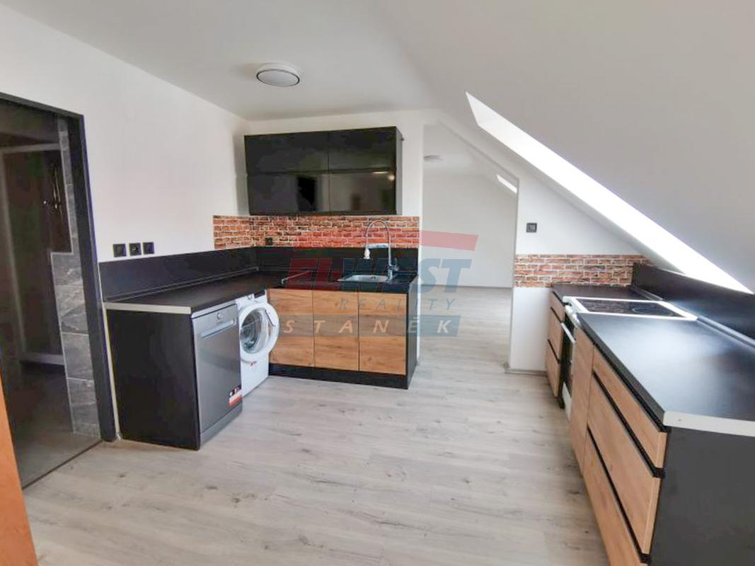 Pronájem bytu 2+kk v centru Sušice