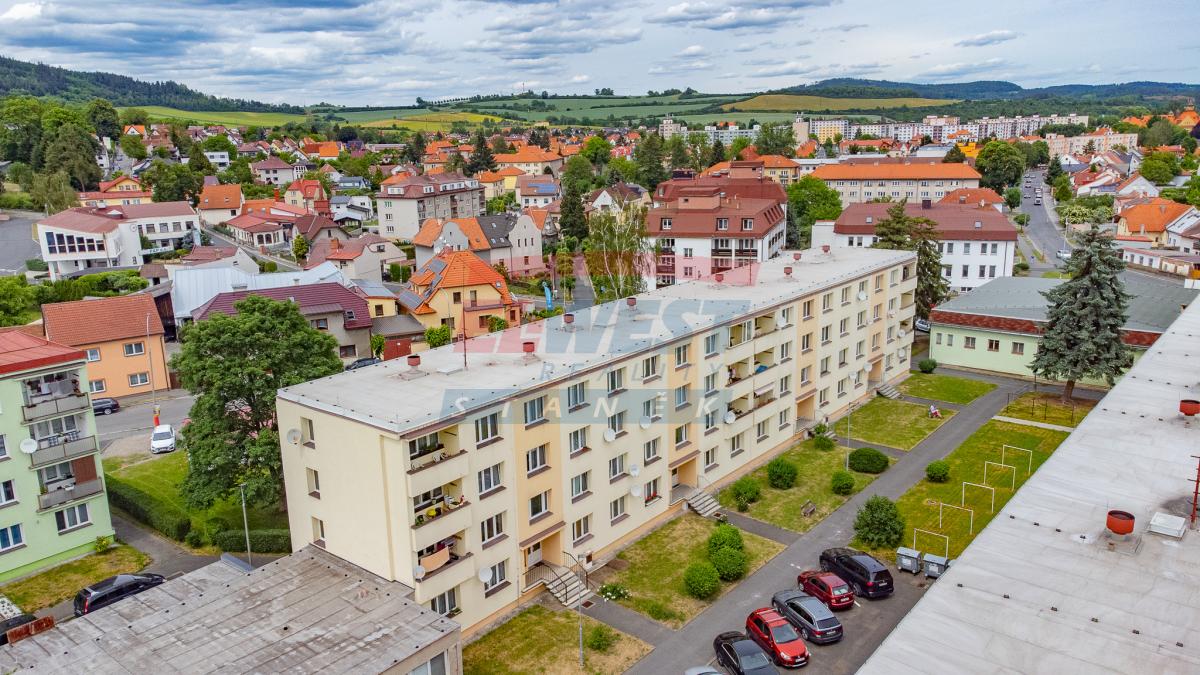 Pronájem zrekonstruovaného bytu 3+1/L v Sušici, ul. Tichá