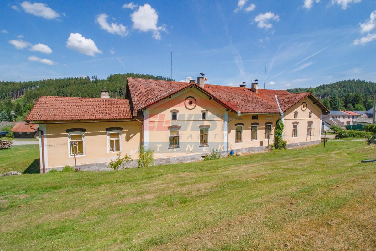 Prodej prostorného bytu 2+1 (99,9 m²) v klidném Anníně u Sušice