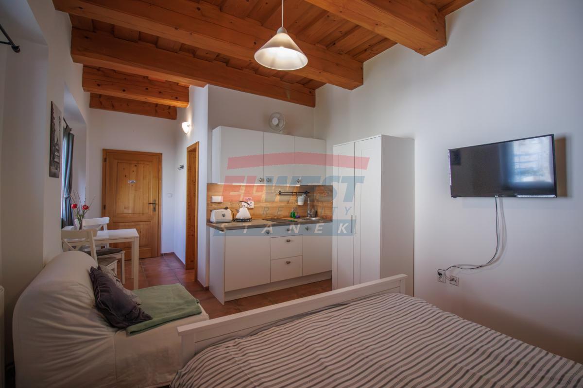 Zařízený stylový apartmán 25 m2 v centru Sušice
